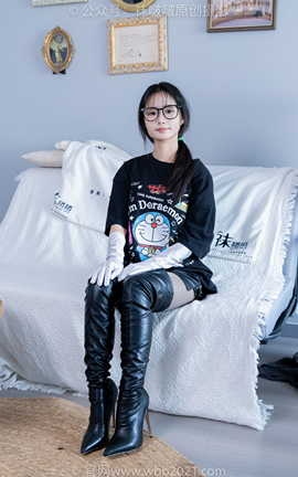 袜啵啵BoBoSocks NO.343 甜甜圈-高跟长靴、黑丝打底、肉丝[150P]