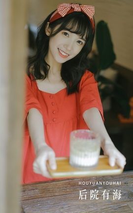 YITUYU艺图语 2022.08.31 后院有海 一只阿梦崽[43P]
