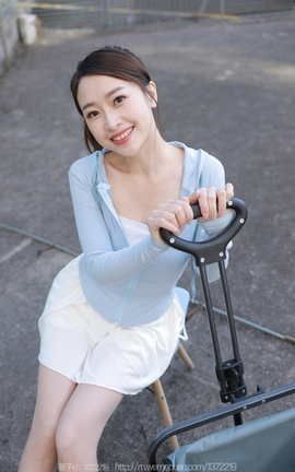 IESS异思趣向  2022.12.31 丝享家 1315 小婕《老司机开车》[90P]