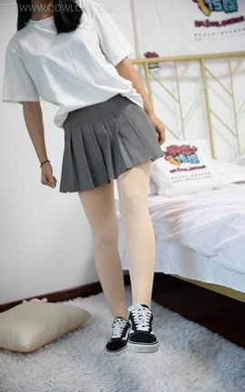 物恋传媒 NO.1017 雅梦-vans帆布鞋、厚肉丝[118P]