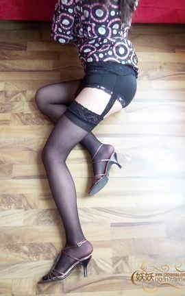 原味妖妖原创丝袜美腿套图-抹不掉的白丝情节[122P]