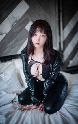 Bambi BLUECAKE Black Mist Mesh Stocking[127P]