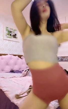 快手 果果吖土豪定制福利-女神果果 (38)[720X1280][47秒]