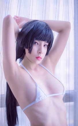 小何童鞋-白色比基尼[40P]