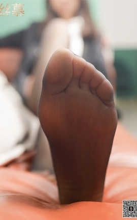 丝慕GIRL SM.355 芝芝《穿黑丝的女同事》[71P]