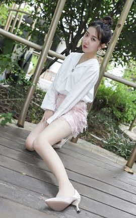 思话SiHua SJ029 露露 天台的秋日之丝[50P]