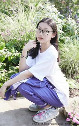 见新摄影 NO.011 梦回学生时代 公园校服棉袜裸足[295P]