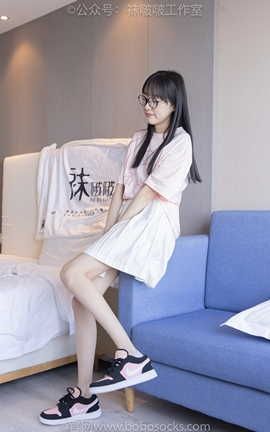 袜啵啵BoBoSocks NO.091 稚予-板鞋淡粉色船袜黑色船袜裸足[148P]