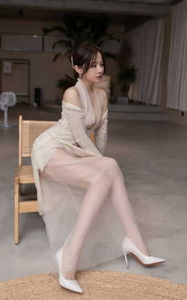 鱼子酱Fish（私拍）- 《阿芙洛狄忒》[131P]