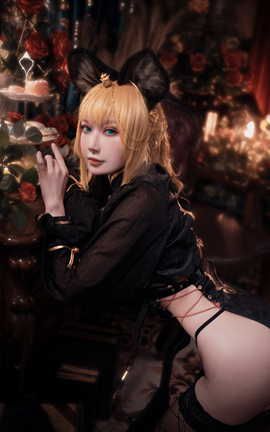 阿包也是兔娘 – 红色兔兔&旗袍[26P]