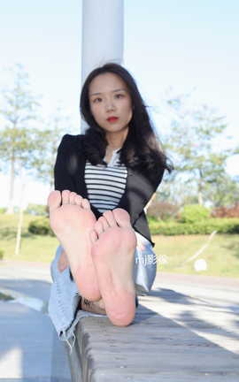 Pary摄影 NO.085 与小芸到公园游玩拍脚丫[98P]