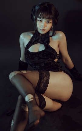 七月喵子 黑旗袍[33P]