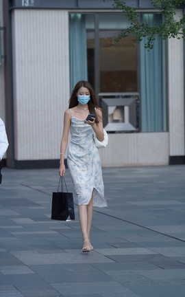 精选街拍作品 NO.1577 吊带长裙美女[179P]