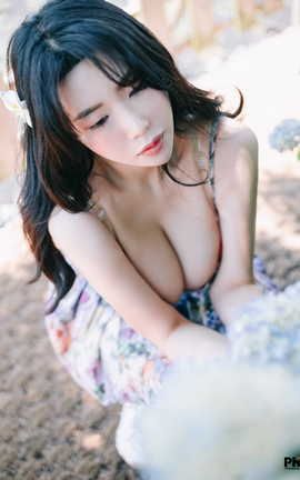 韩国写真杂志-Paranhosu Sia S22 Photo Book Vol 8 Adorable Sia[72P]